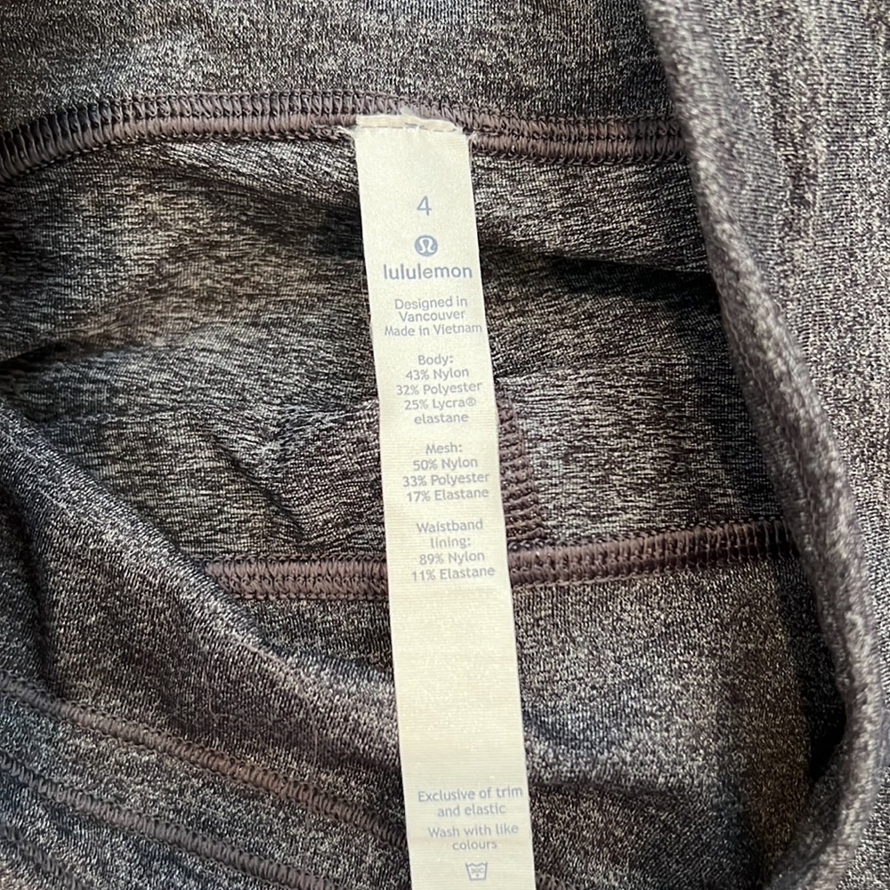 Lululemon leggings size 4 Gray - Picture 3 of 4